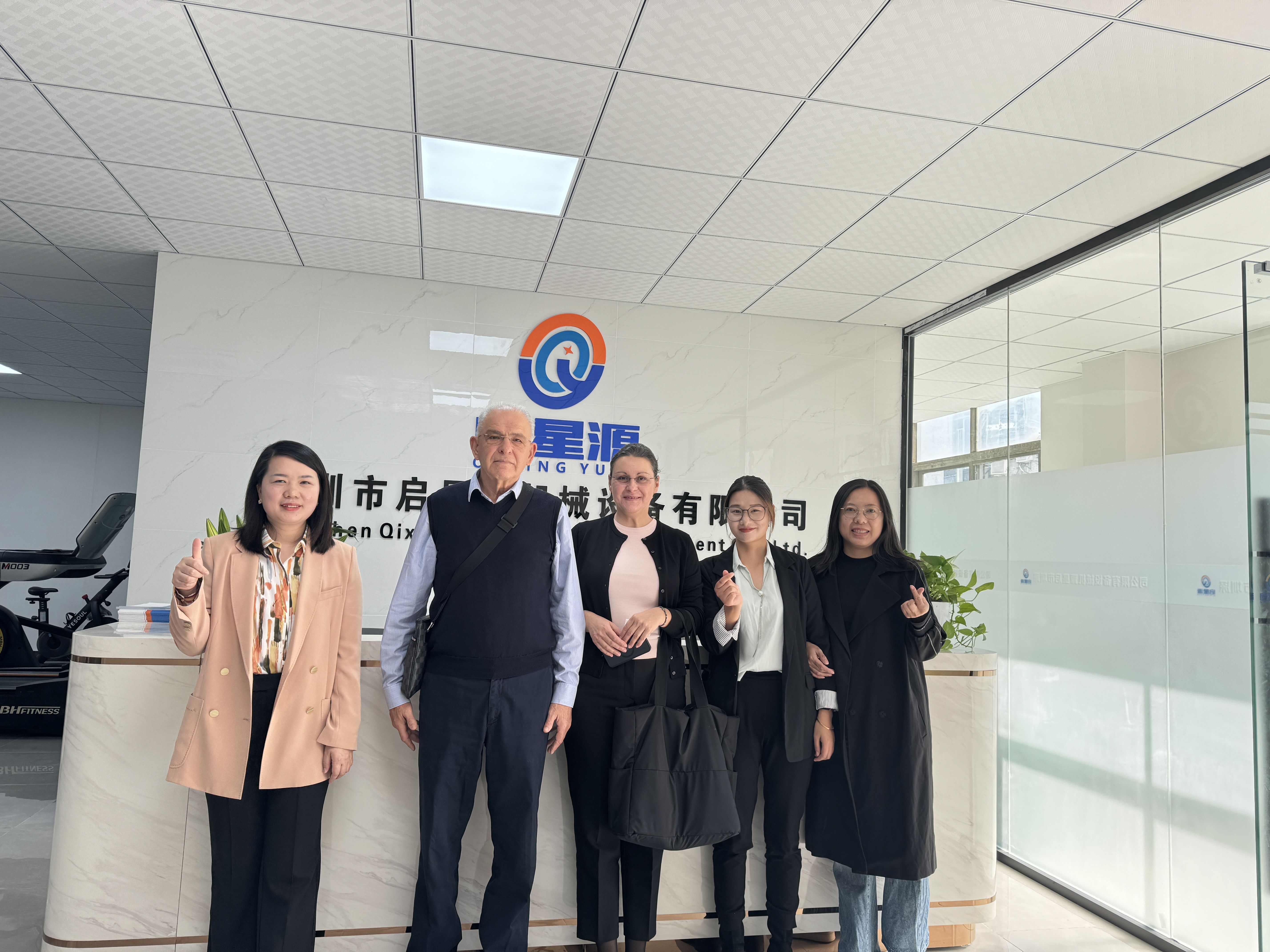 Warmly welcome Mr.Savo and Mrs.Irena to visit Shenzhen Qixingyuan Machinery Equipment Co., Ltd. Again